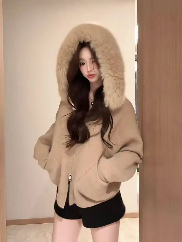 Women's Long-Sleeve Hoodie Jacket with Detachable Fur Collar - Stylish and Versatile Outerwear