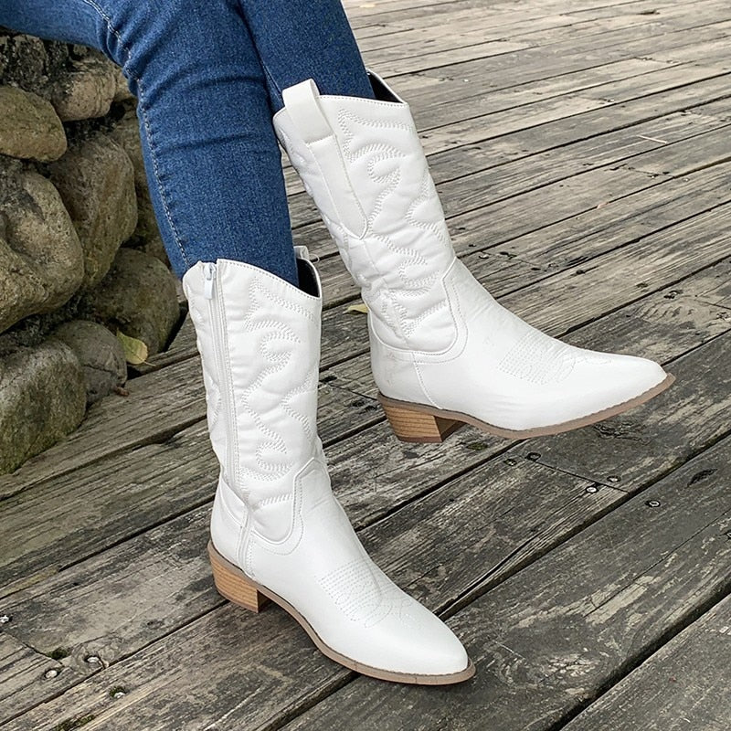 Ladies boots in Zapatos style - retro western cowboy boots with side zip