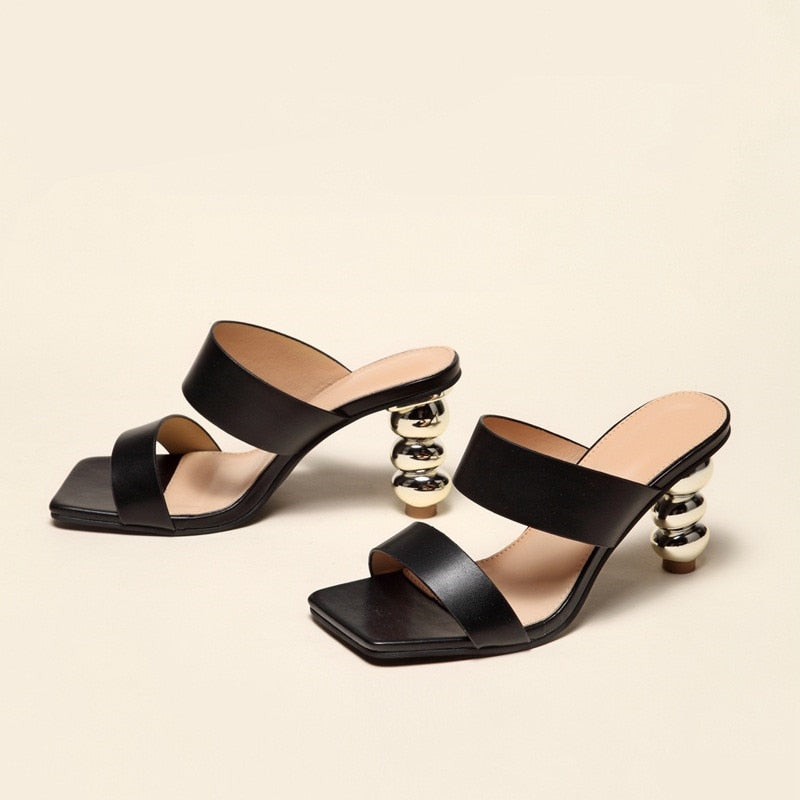 Kendall - Elegant sandals with heel and square toe