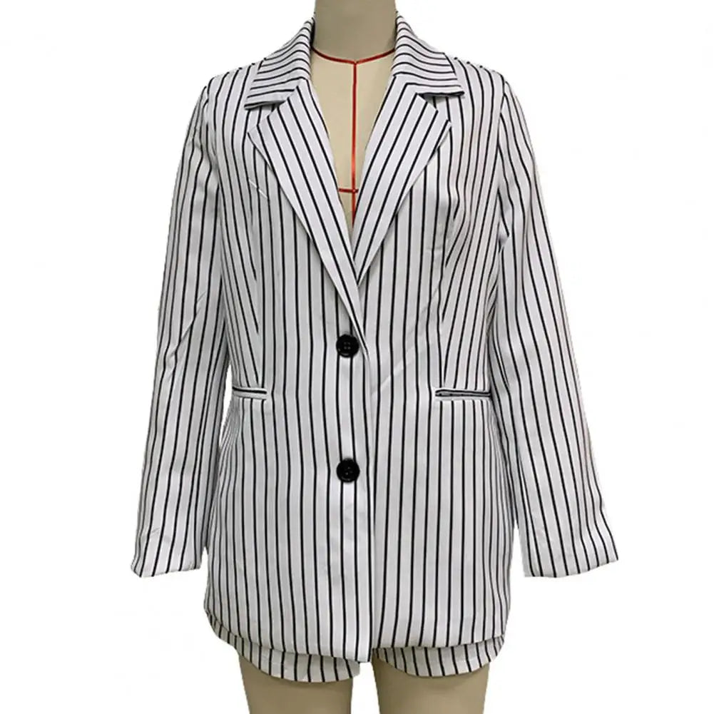 Mavy - Striped blazer with matching shorts set