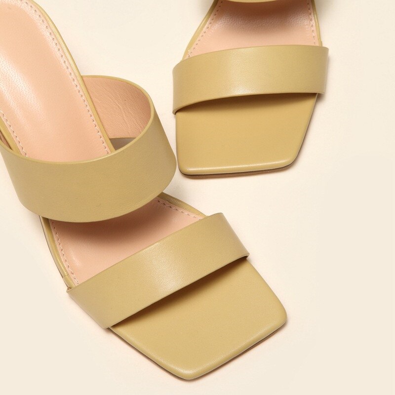 Kendall - Elegant sandals with heel and square toe