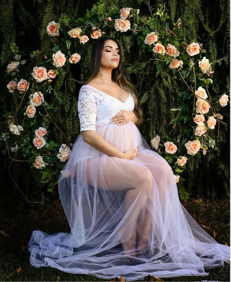 Romantic and playful maternity dresses - 2024 Edition