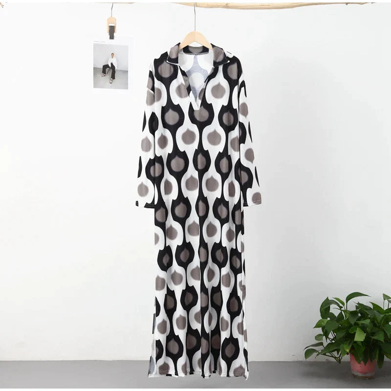 Trude print dress V-neck