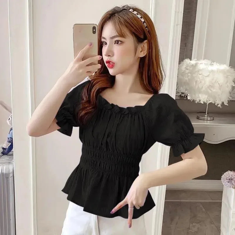 Short chiffon top with puff sleeves