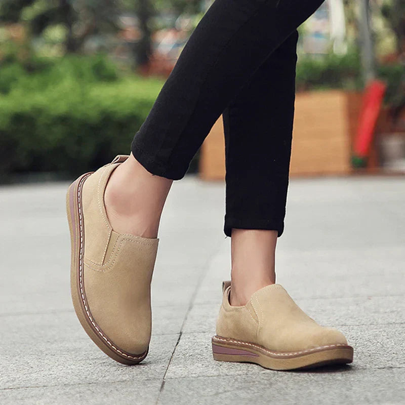 Leather shoes for women