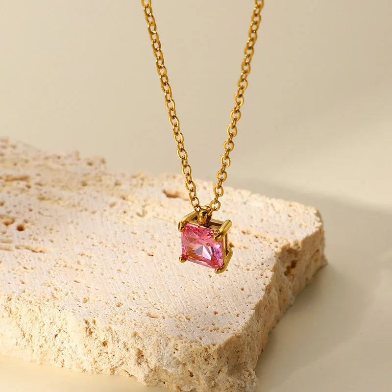 Rebecca - Necklace with solitaire square pendant