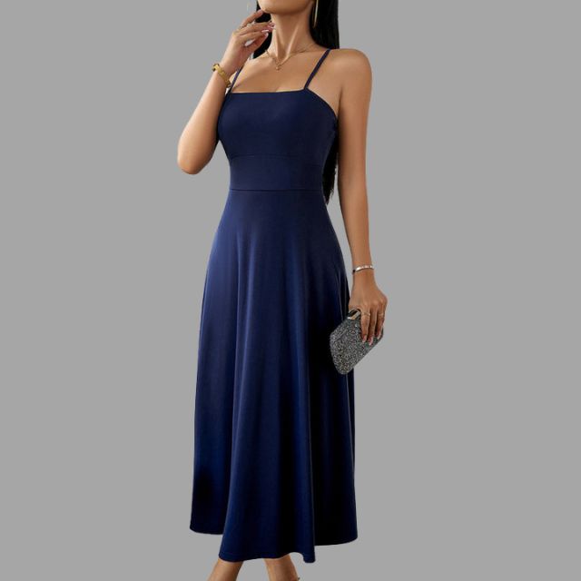 Selah - Elegant midi dress with lacing at the back