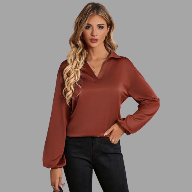 Veronica - V-neck blouse with wide sleeves