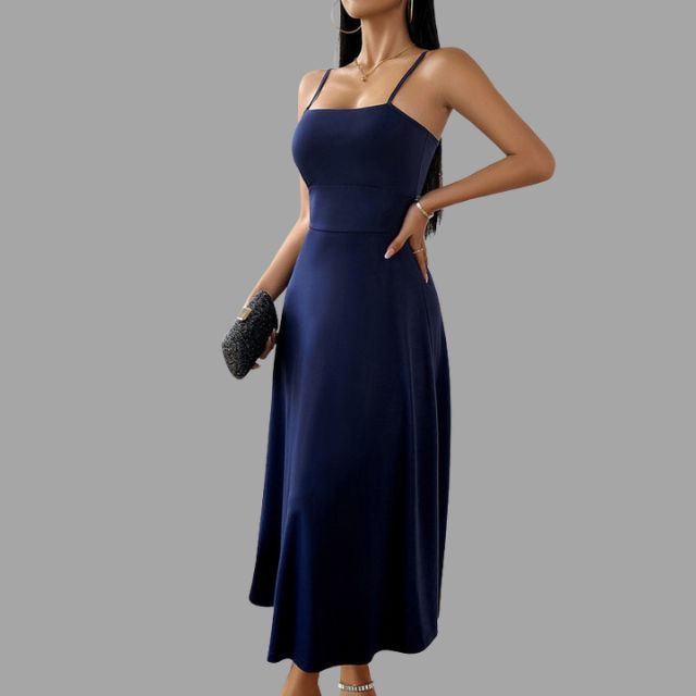 Selah - Elegant midi dress with lacing at the back