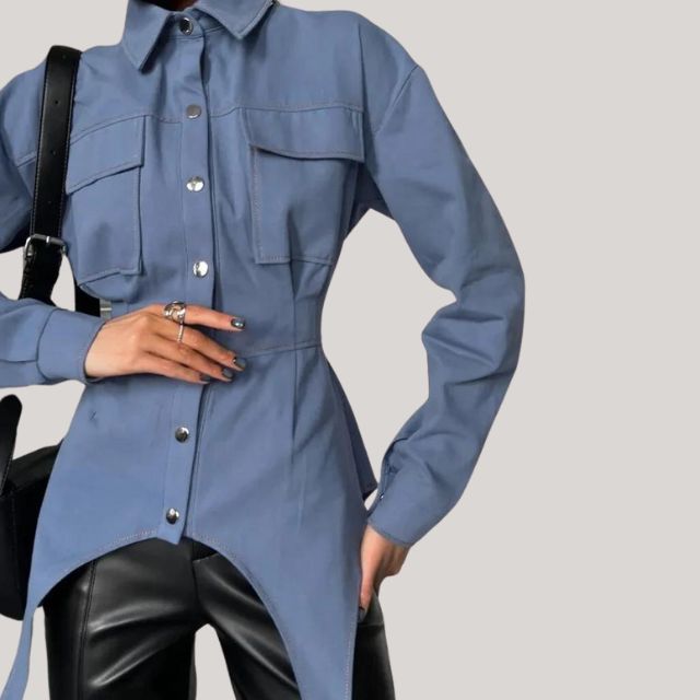 Victoria - Structured shirt with button placket