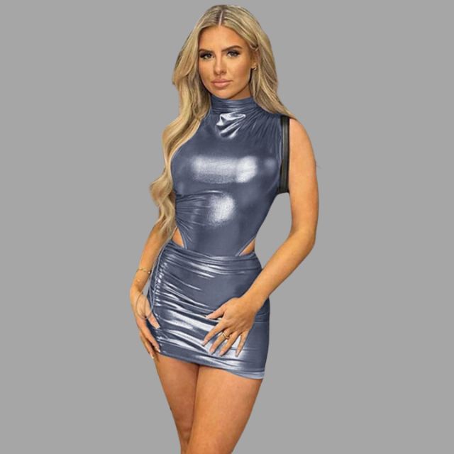 Valeria - Metallic set comprising a sleeveless top and skirt with cut-out details