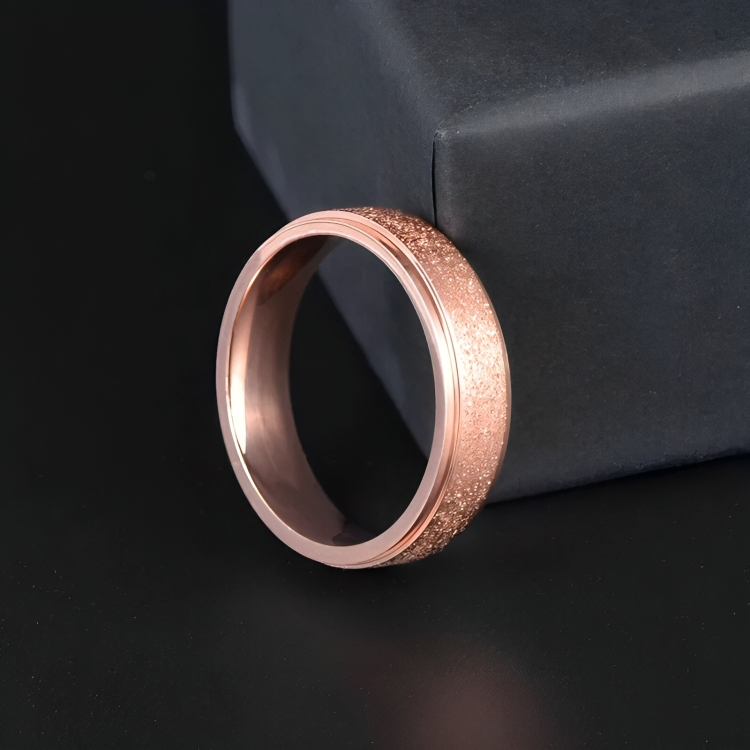 Celestia - Elegant band ring with polished finish