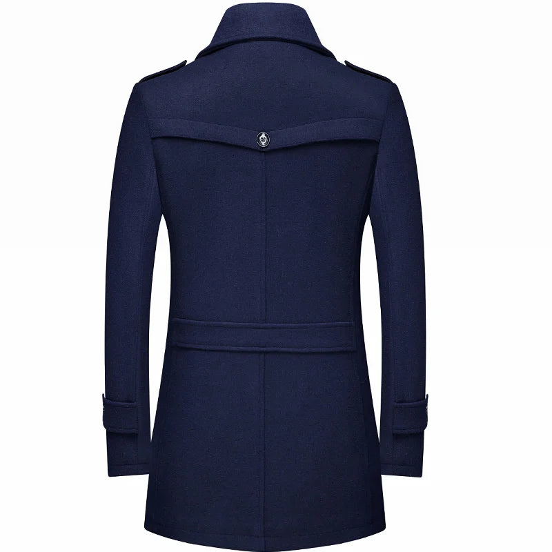 Wool coat with inner lining