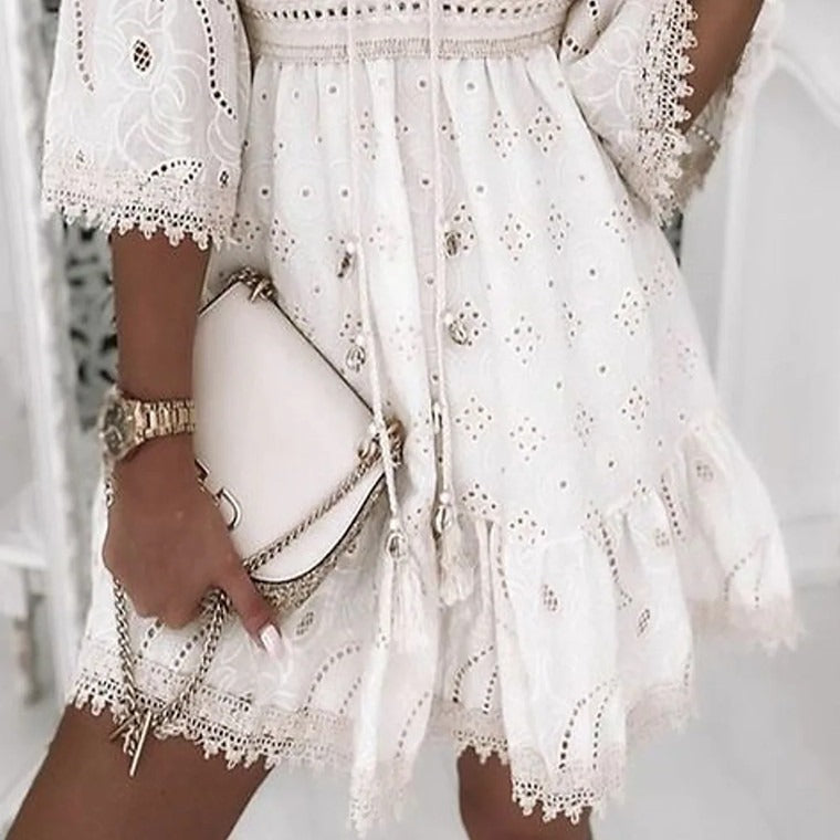 The ideal summer dress with lace for women