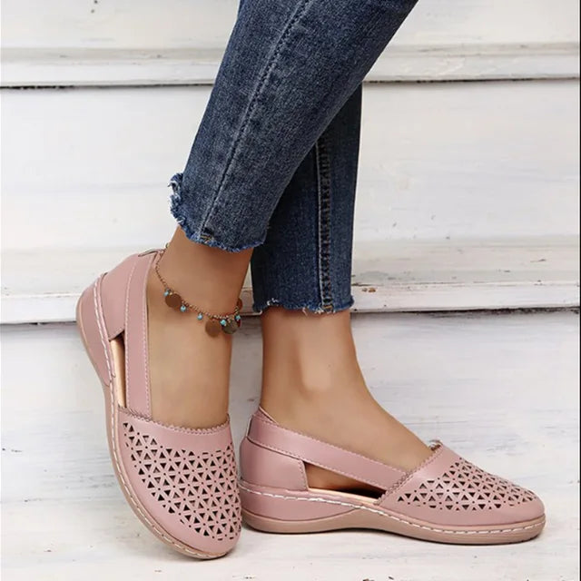 Flat sandals with round toe for summer for women