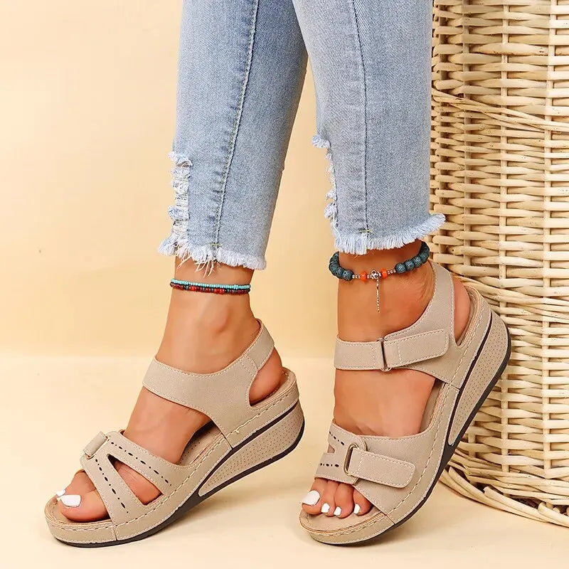 Blanche - Summer wedge sandals