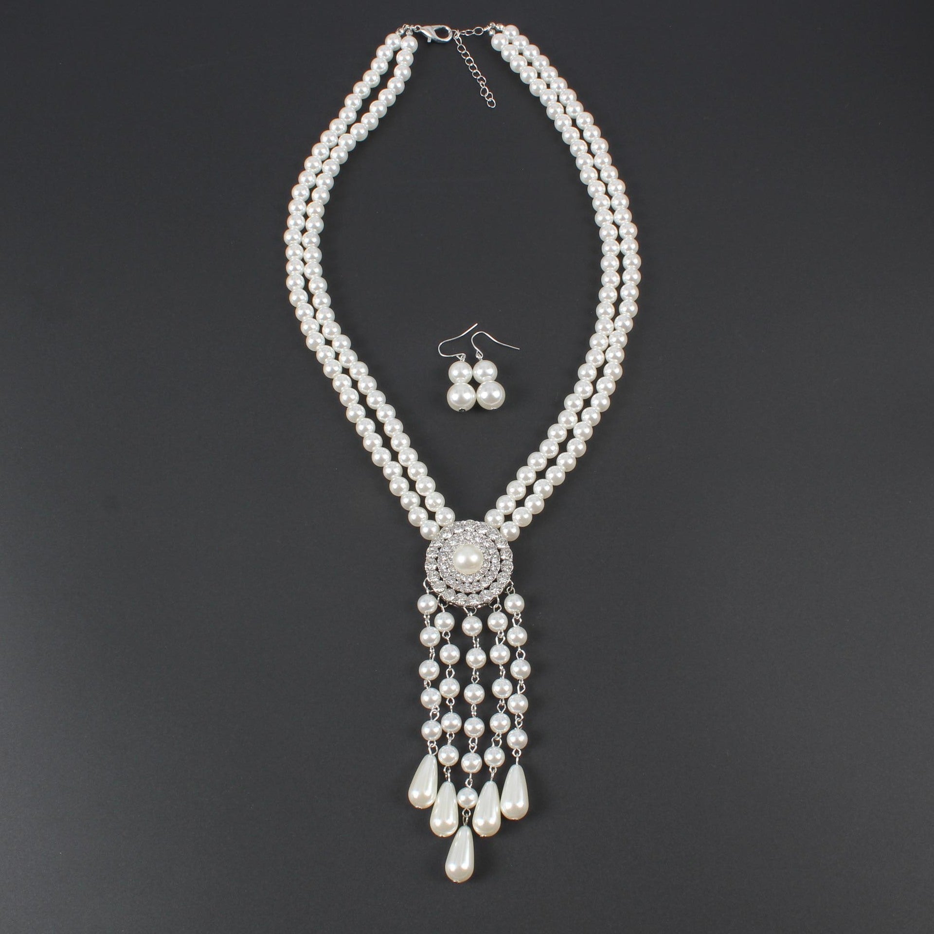 Pearl Drop Pendant Necklace