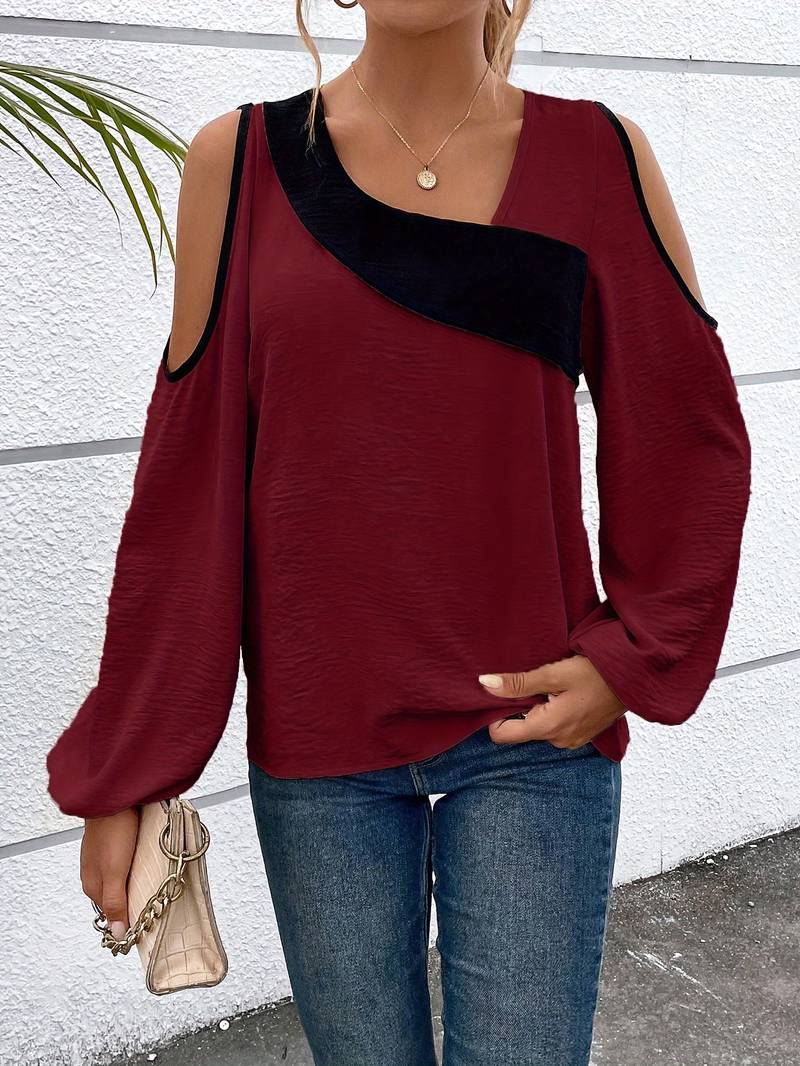 Scarlett – elegant color block blouse with a square neckline and long sleeves