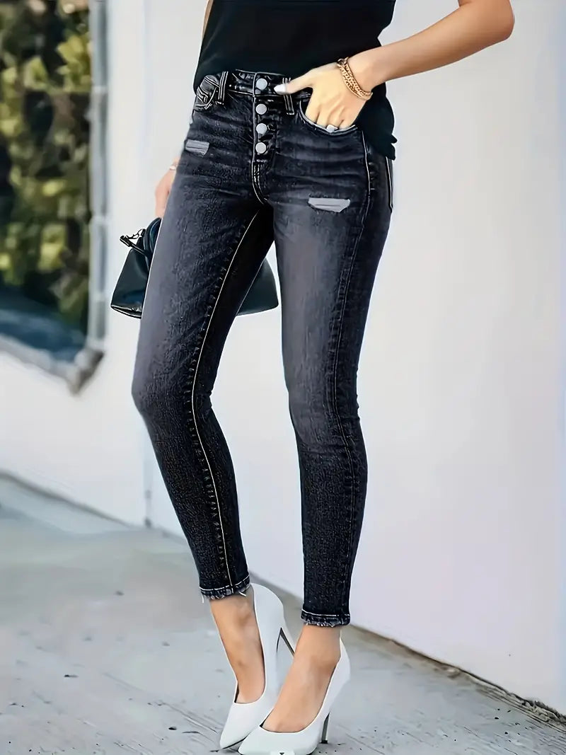 Torn Skinny Jeans With Frayed Hem