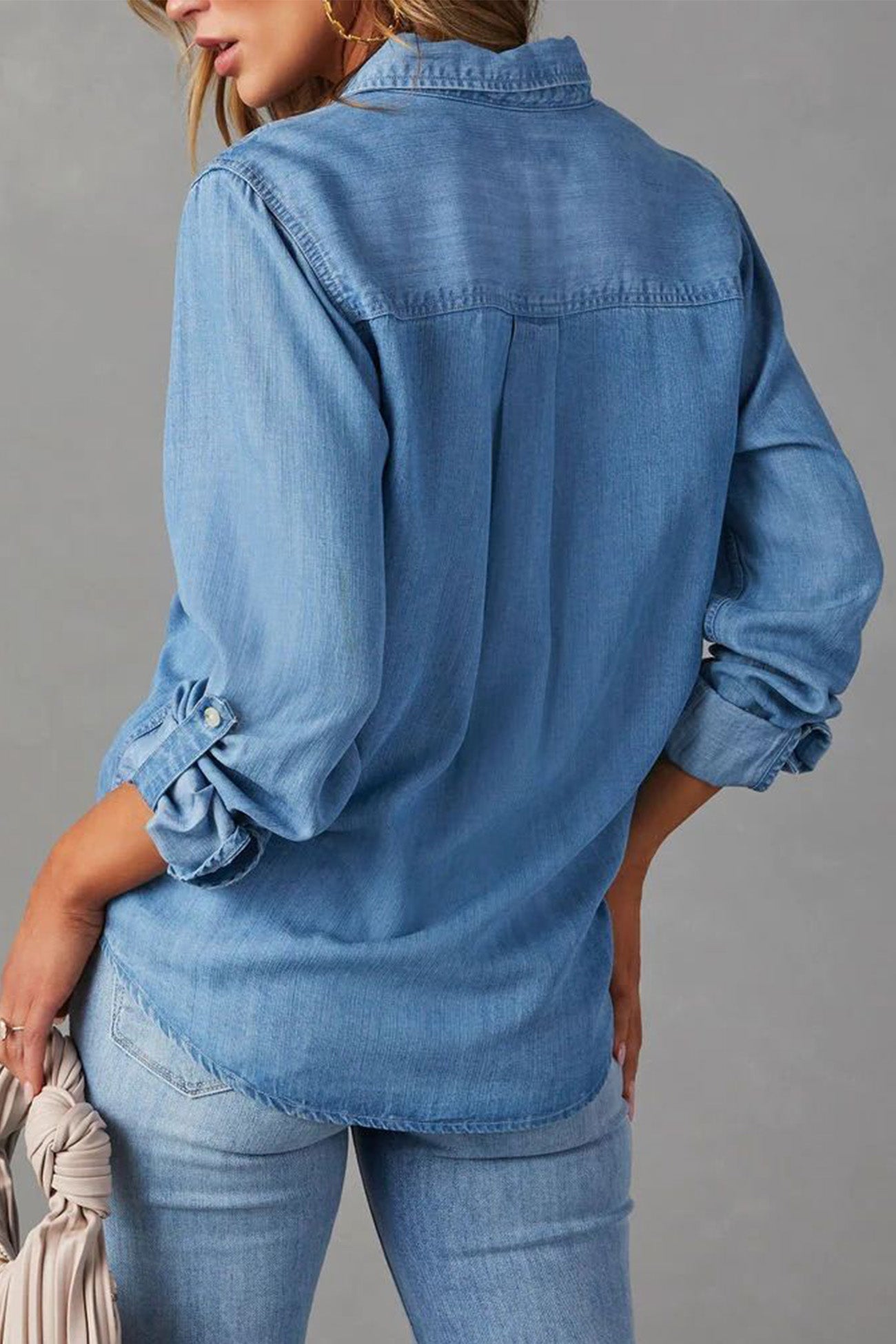 Women's Denim Button-Up Blouse - Long Sleeve - Relaxed Fit - Chest Pockets