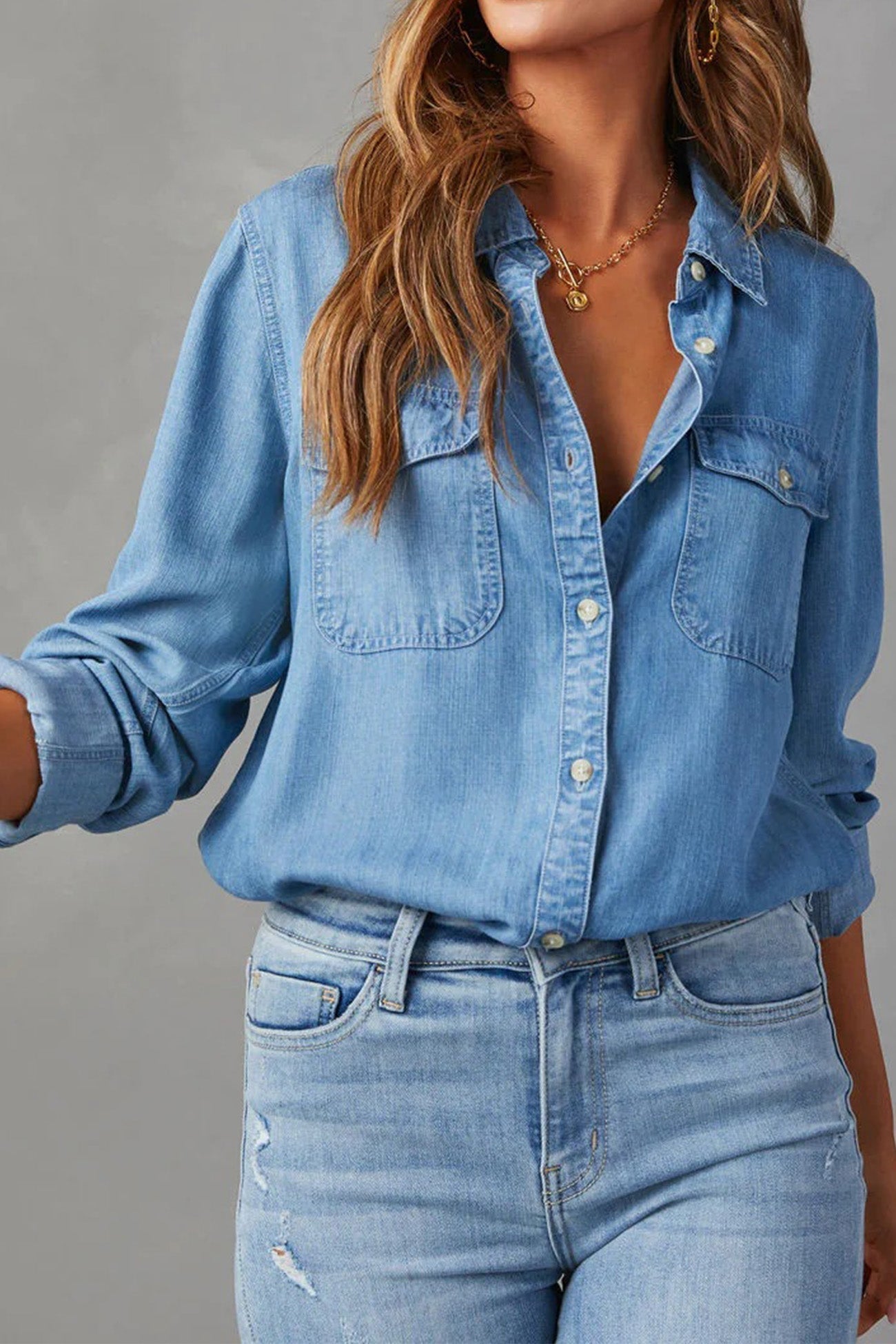 Women's Denim Button-Up Blouse - Long Sleeve - Relaxed Fit - Chest Pockets