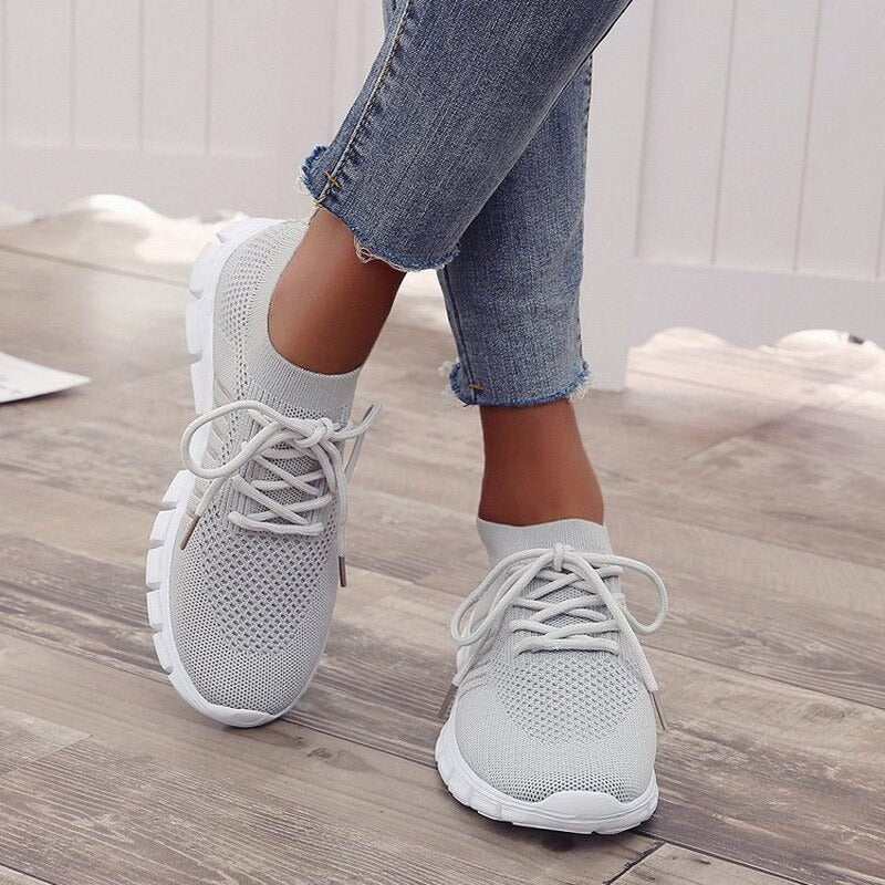 Elegant sneakers