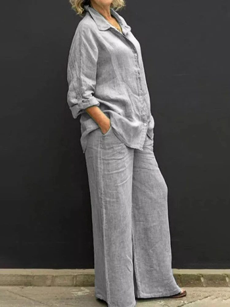 Laura - Casual linen ensemble ladies button placket