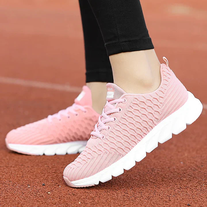 Dynamicrun knitted sneakers – flexible & breathable