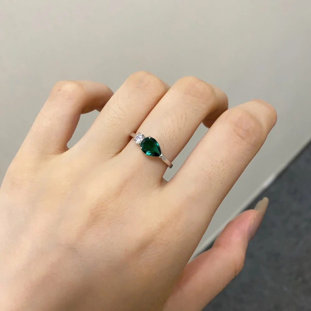 Verde - Slim ring with double gemstone design