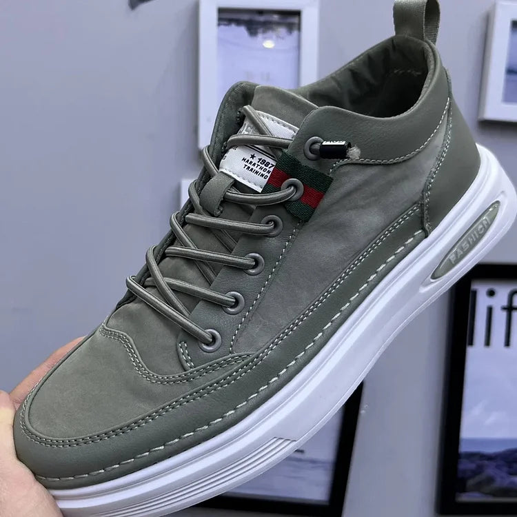 Tom - Trendy lace-up canvas skate shoes