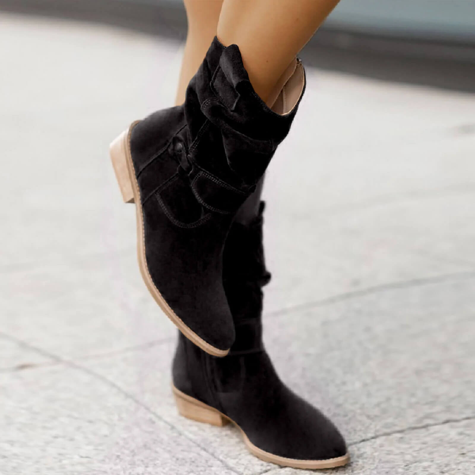 The comfortable and high-quality suede boot