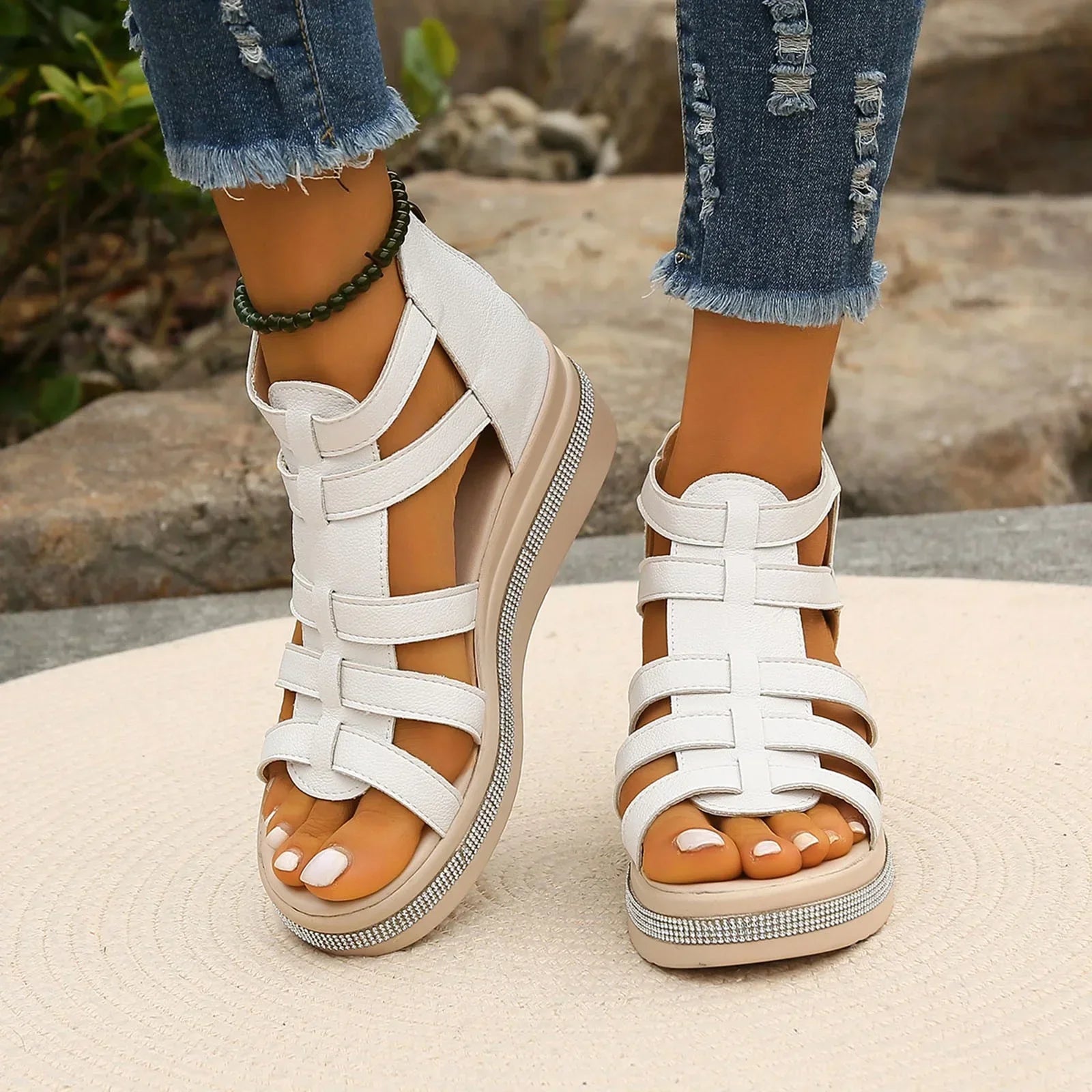 Sleek and supportive orthopedic general Sandals