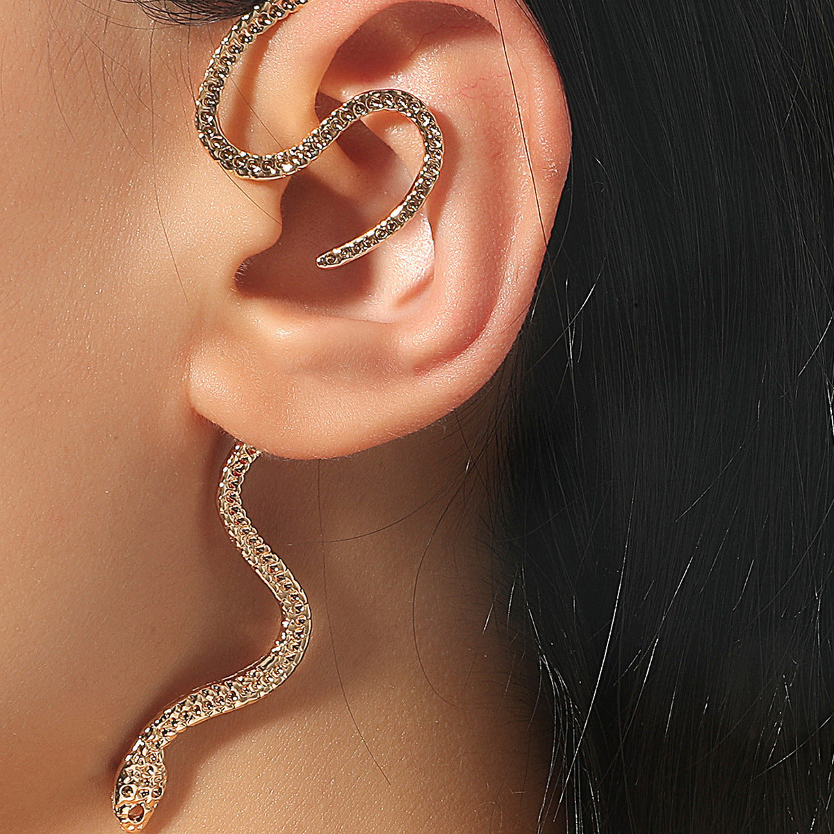 Retro one-piece snake earrings