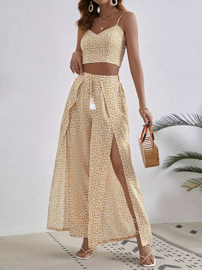 Elena - Two-piece Set With Floral Print and Spaghetti Straps