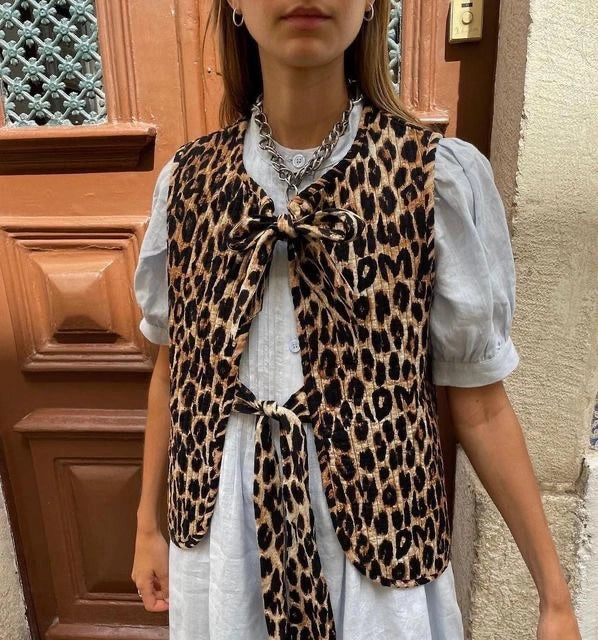 Leopard Print Spring Vest – Lightweight, Stylish & Breathable for Seasonal Chic