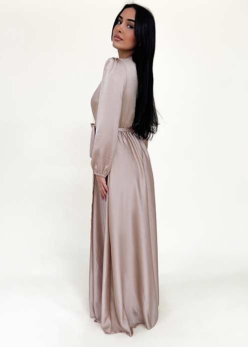 Stylish long dress for women - 2024 Edition