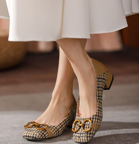 Clara - Ballerinas with houndstooth pattern and buckle detail