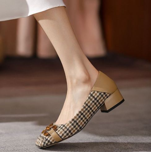 Clara - Ballerinas with houndstooth pattern and buckle detail