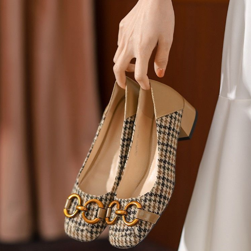 Clara - Ballerinas with houndstooth pattern and buckle detail