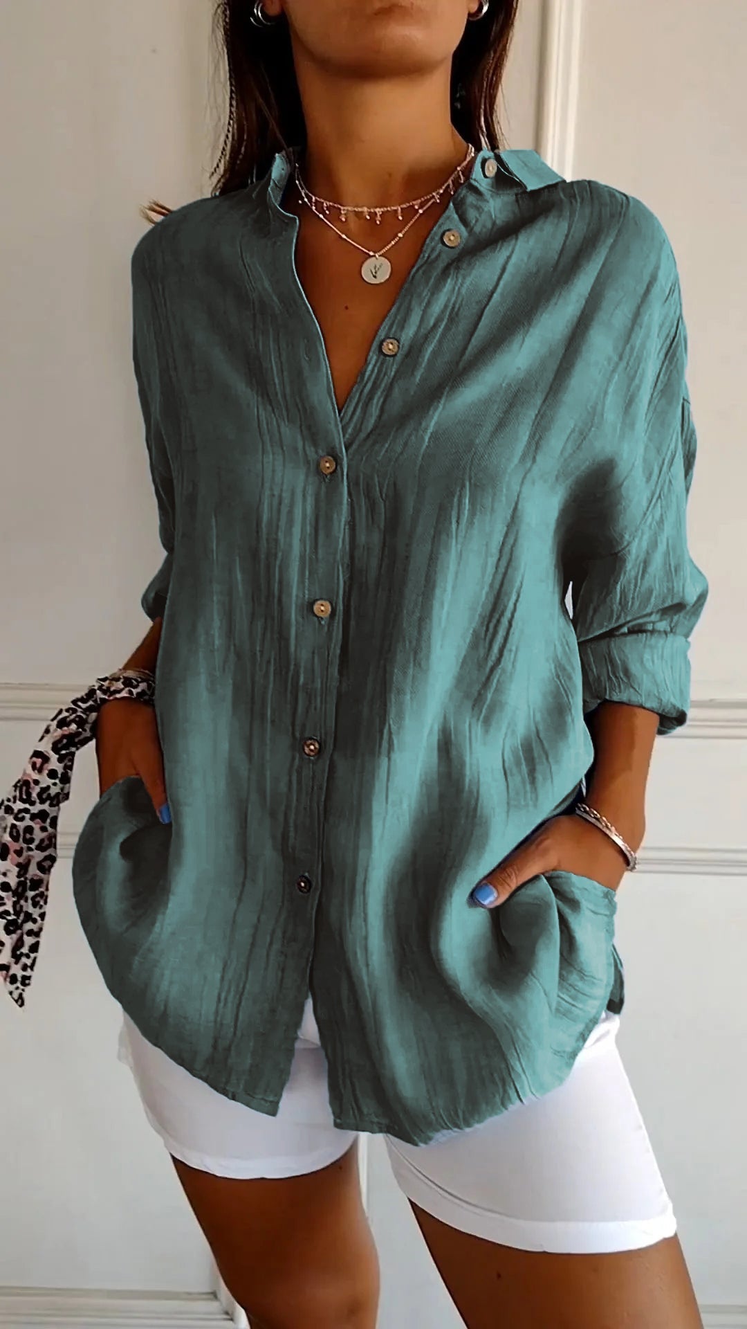 Xaelle | Elegant Shirt with pleated hairstyle