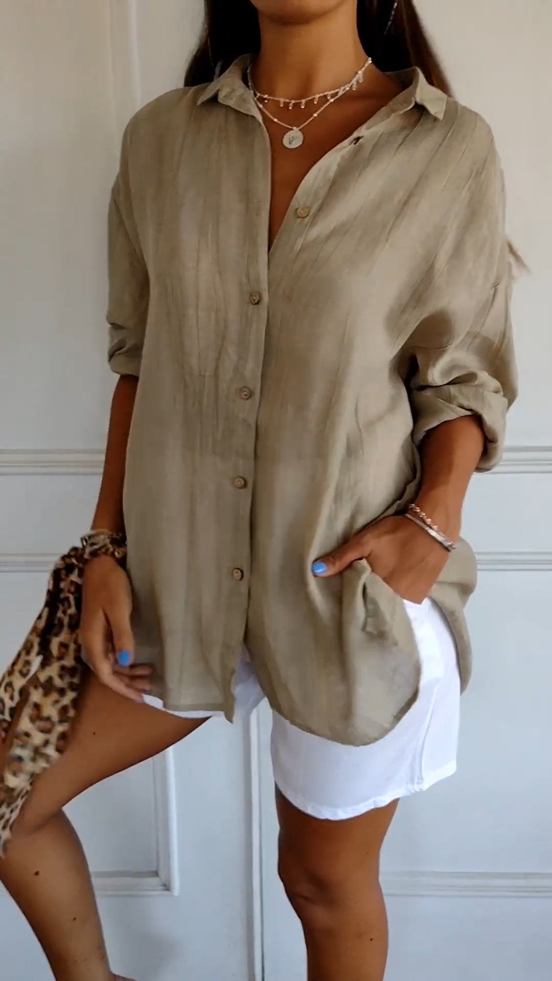 Xaelle | Elegant Shirt with pleated hairstyle