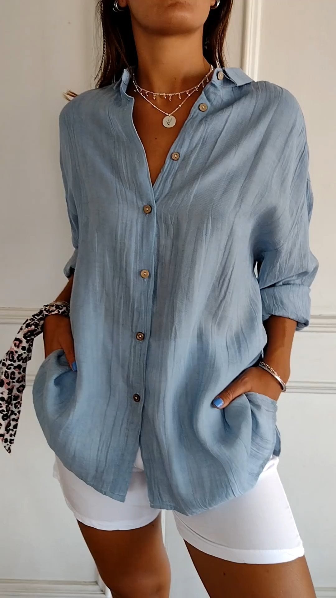 Xaelle | Elegant Shirt with pleated hairstyle