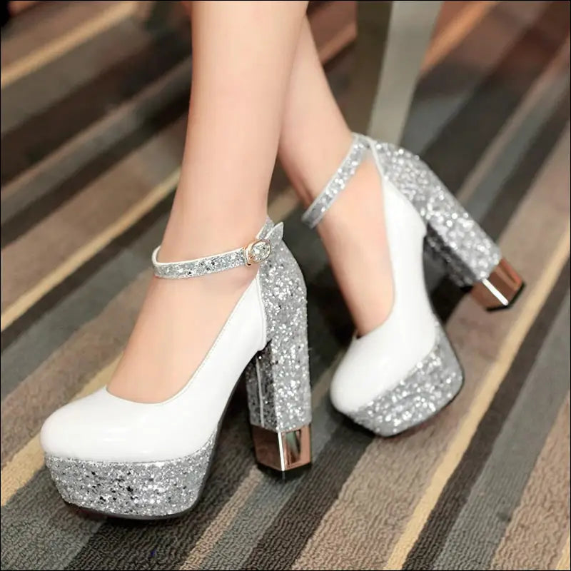 Incomparable women's high heels