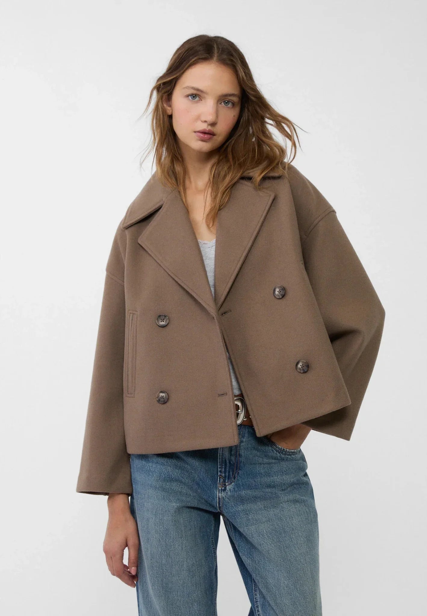 Short double-breasted jacket for women