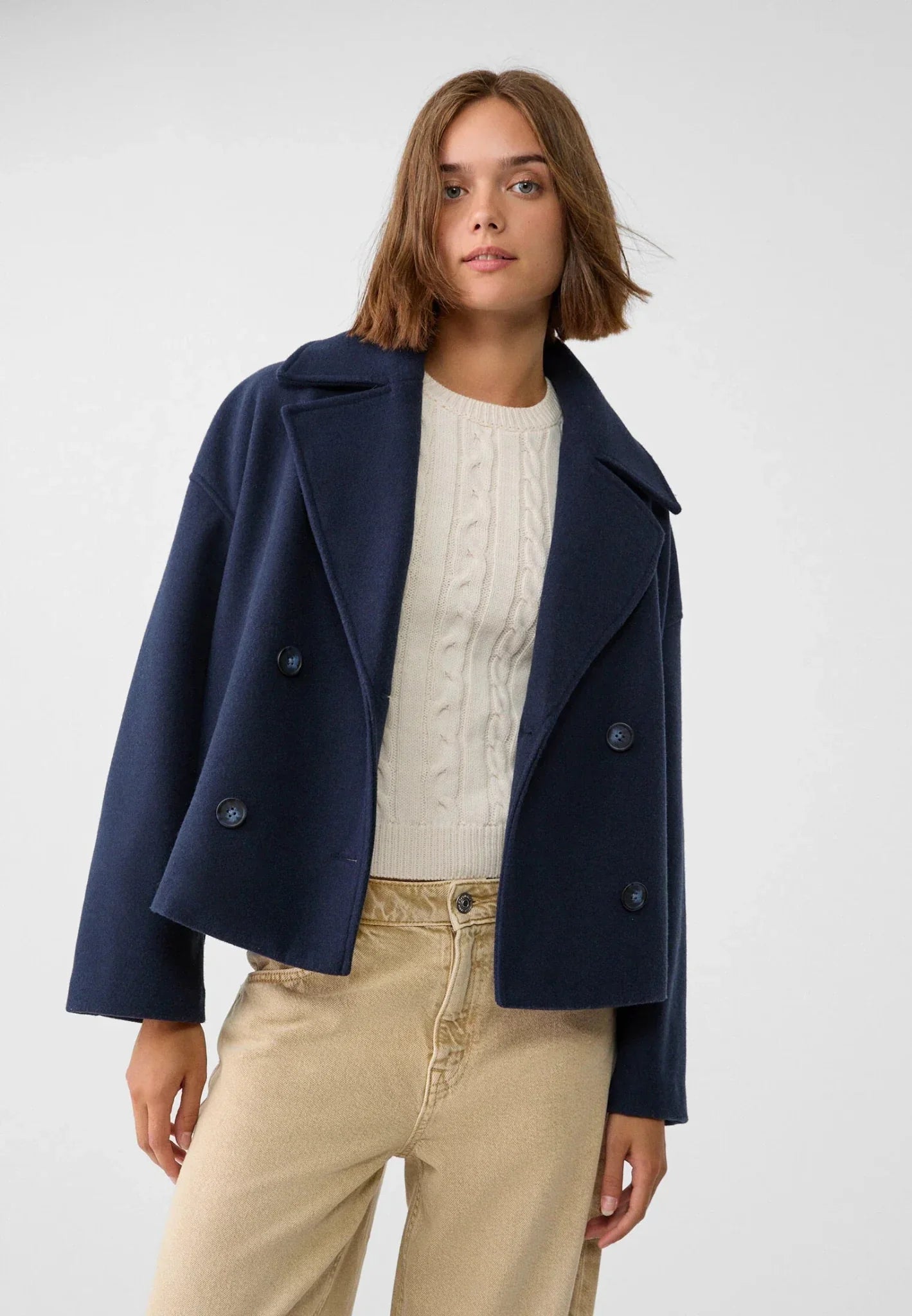 Short double-breasted jacket for women